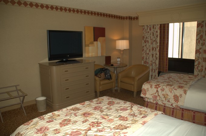 Golden Nugget Hotel Room Pictures 2