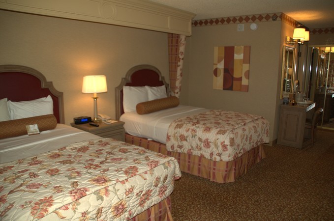 Golden Nugget Hotel Room Pictures 4