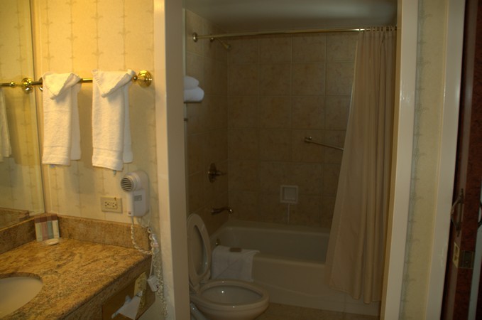 Orleans Hotel Room Pictures 6