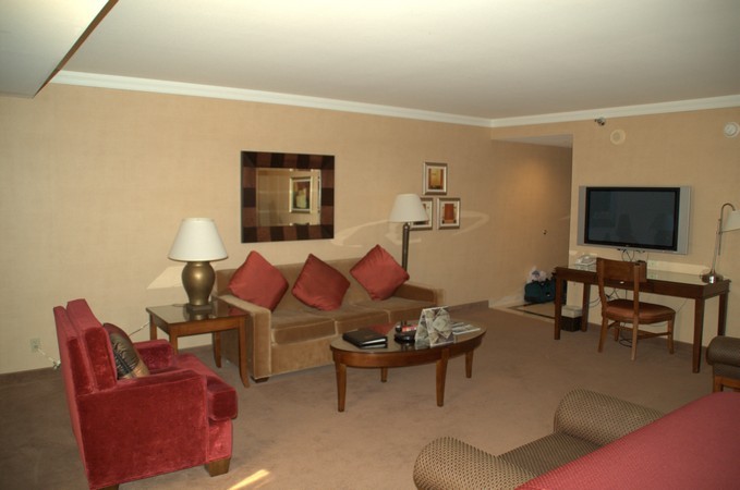 Rio Las Vegas Hotel Suite Pictures 3