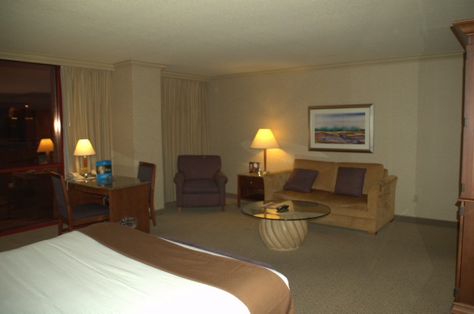 Rio Las Vegas Hotel Suite Picture 2