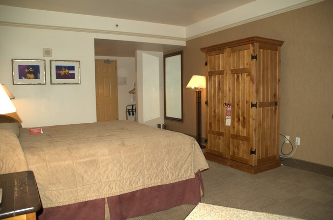 Silverton Hotel Room Pictures 3