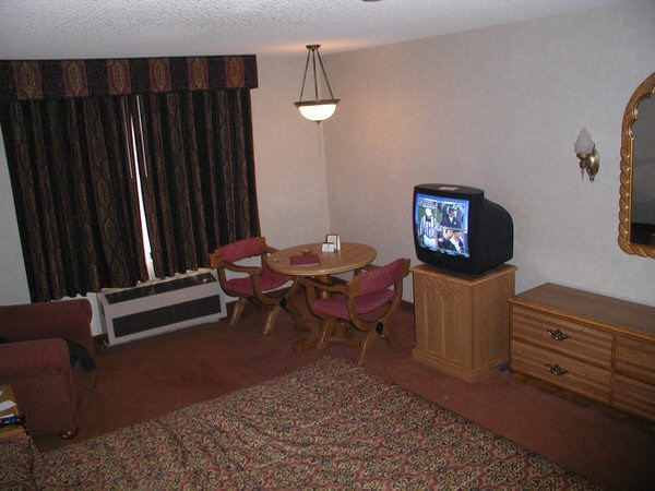 Excalibur Hotel Room Pictures 3