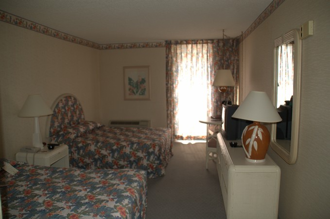 Imperial Palace Hotel Room Pictures 2