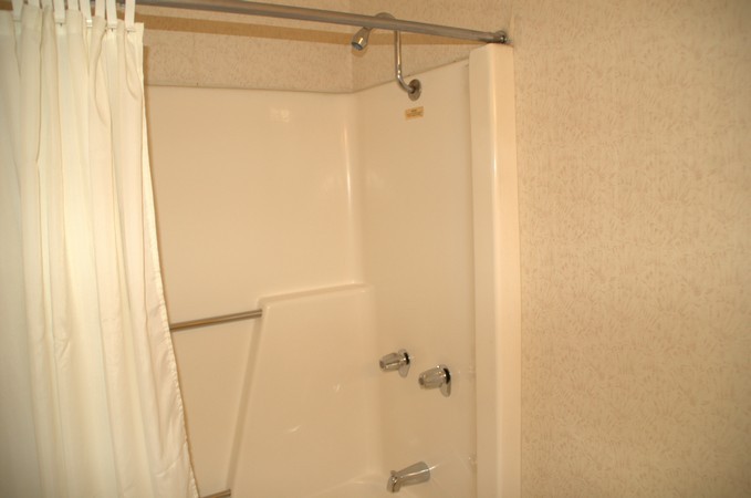 Imperial Palace Hotel Room Pictures 6
