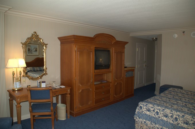 Paris Hotel Room Pictures 4