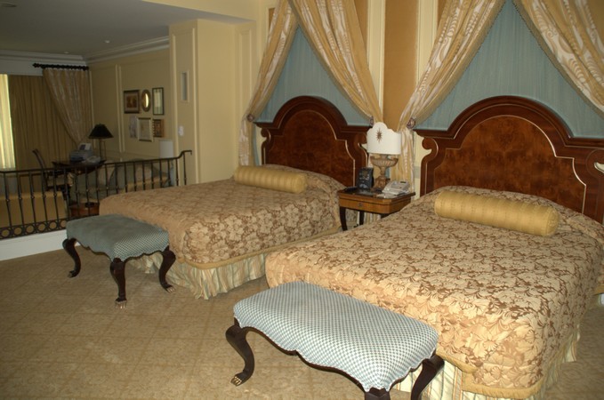 Venetian Hotel Room Pictures 1